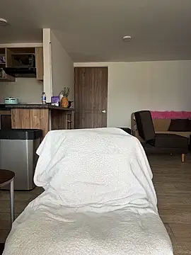 Georgiafox online show from March 2026 04:21:01 PM