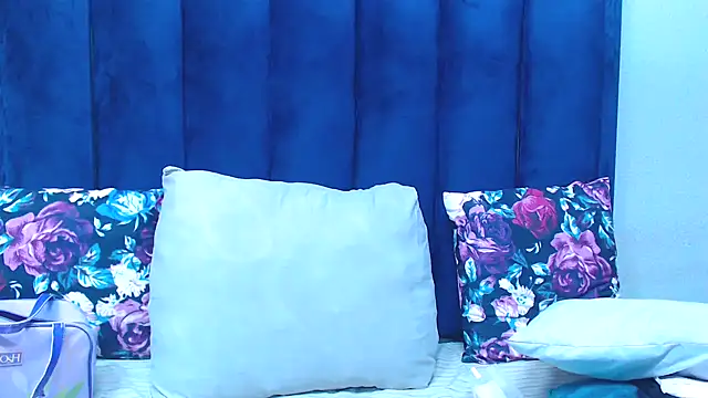 HotSmallTits online show from March 2026 06:14:01 PM