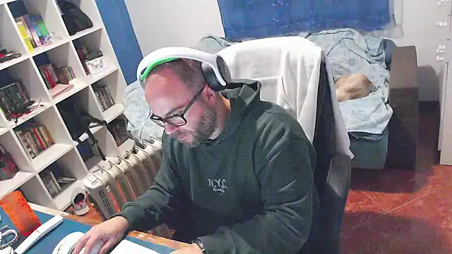 ravingr4d4 online show from January 2026 10:01:01 PM