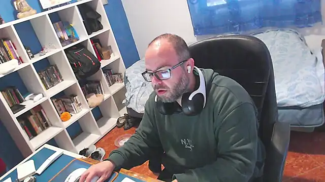 ravingr4d4 online show from February 2026 10:01:01 AM