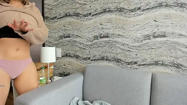 Snapshot of Sophi__a chatting on March 2025 08:00:01 PM Sophi a online show from March 2025 08:00:01 PM