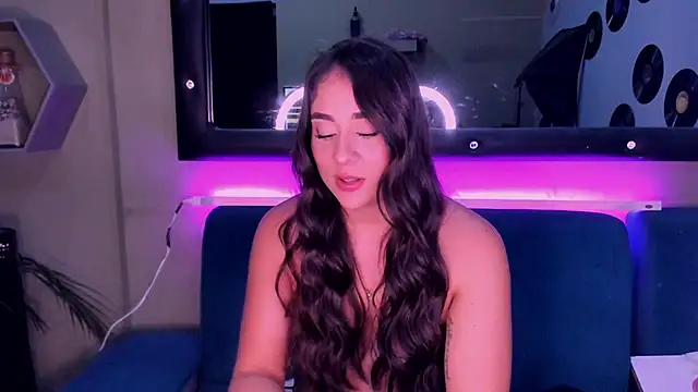 Sussy Bell01 online show from December 2024 02:26:01 AM