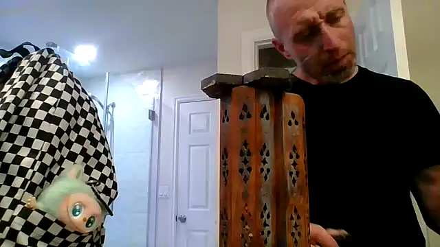 El Gizmo online show from April 2026 07:26:02 AM