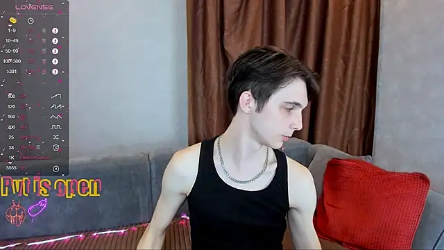 Aaron Boom online show from April 2026 06:12:02 PM