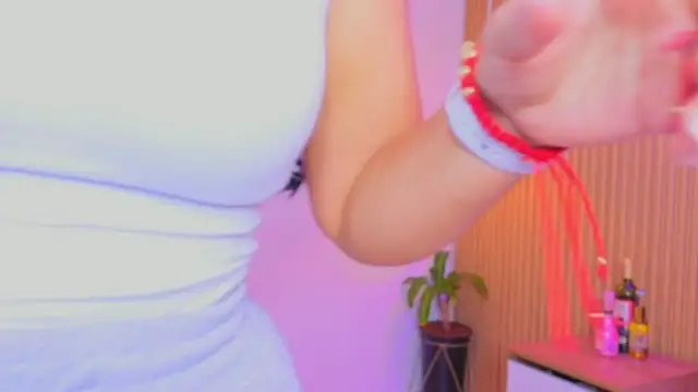 Dakota diaz  online show from April 2026 07:38:02 PM