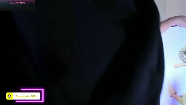 Umarani  online show from April 2026 06:44:02 PM