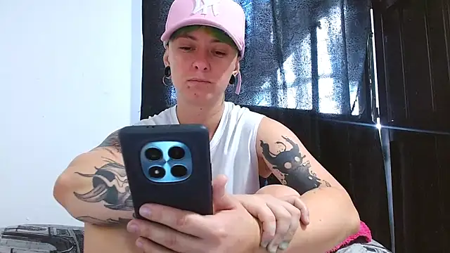 tomboyblue online show from April 2026 06:56:02 PM