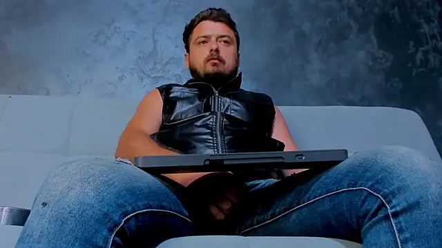 Snapshot of Master_Mark_Wayne chatting on July 2026 04:39:02 AM Master Mark Wayne online show from July 2026 04:39:02 AM