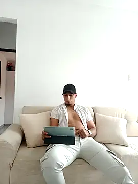 bonehur online show from October 2025 09:37:02 PM