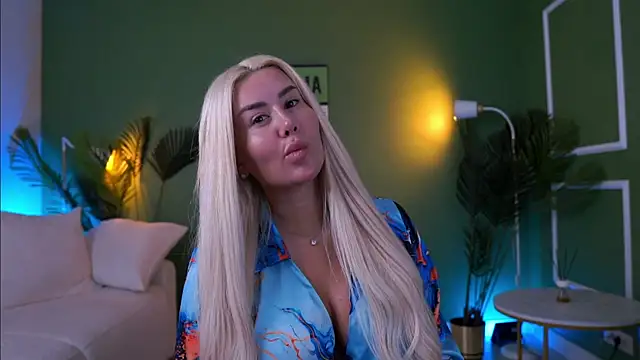 EvaZane online show from May 2026 09:49:02 AM
