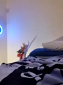 Papinine6 online show from September 2025 05:24:01 PM