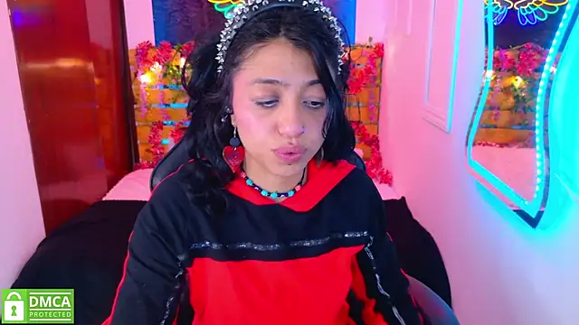 REDHOTTER  online show from July 2026 07:56:02 PM