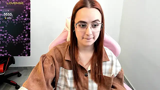 maryluna95 online show from January 2025 10:22:01 PM