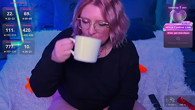 CoolTatis online show from April 2026 06:24:02 PM