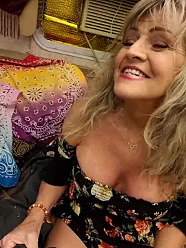 annika lately online show from April 2026 02:33:01 AM