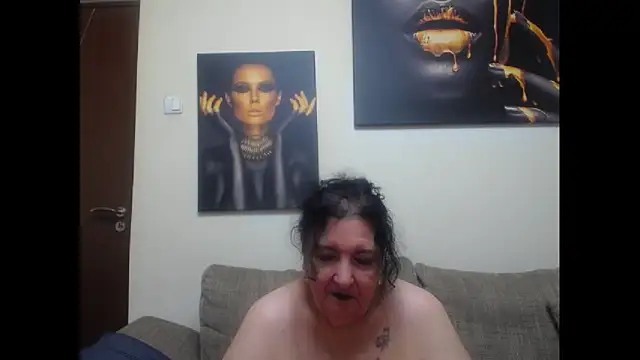 Snapshot of maturekorine chatting on June 2026 12:32:02 AM maturekorine online show from June 2026 12:32:02 AM