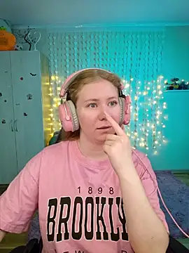 D0nna  online show from May 2026 04:55:02 PM