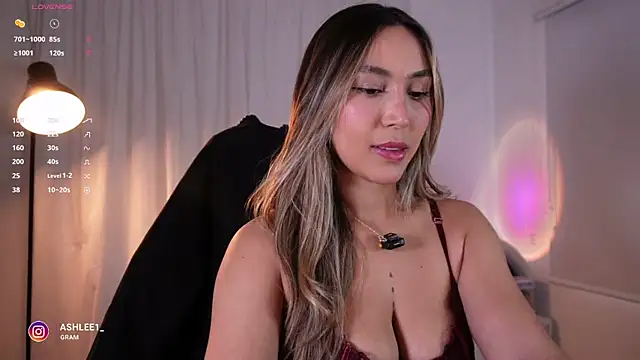Snapshot of ashley2004_x chatting on July 2026 08:48:02 PM ashley2004 x online show from July 2026 08:48:02 PM