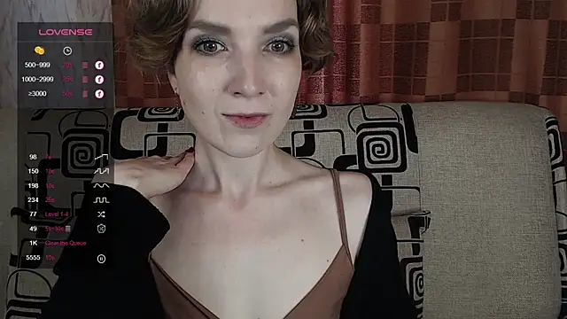 Snapshot of TinaWince chatting on June 2026 05:03:02 AM TinaWince online show from June 2026 05:03:02 AM