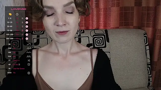 Snapshot of TinaWince chatting on June 2026 04:50:01 AM TinaWince online show from June 2026 04:50:01 AM