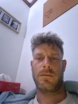 Jonjon3669 online show from April 2026 11:04:01 PM