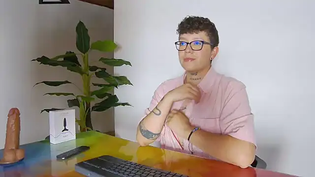 alex noa online show from November 2025 07:36:02 PM