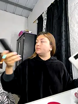 Sofia Queen17 online show from December 2025 11:08:01 AM