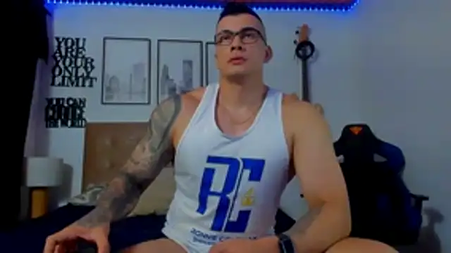 seancarreraa online show from November 2025 05:14:01 PM