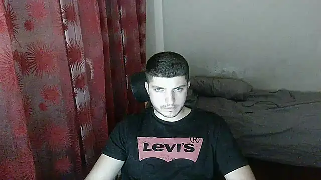 BoiWhore online show from September 2025 04:40:02 PM