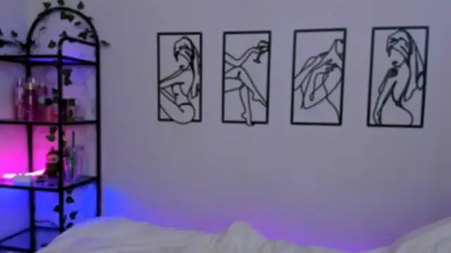 Megan Rodrigo online show from September 2025 08:42:01 PM