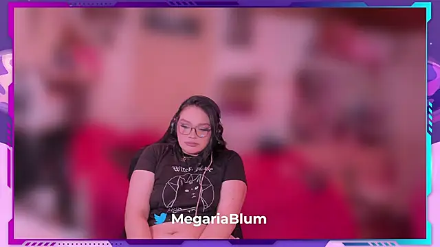Snapshot of MegariaB chatting on May 2026 04:51:01 AM MegariaB online show from May 2026 04:51:01 AM