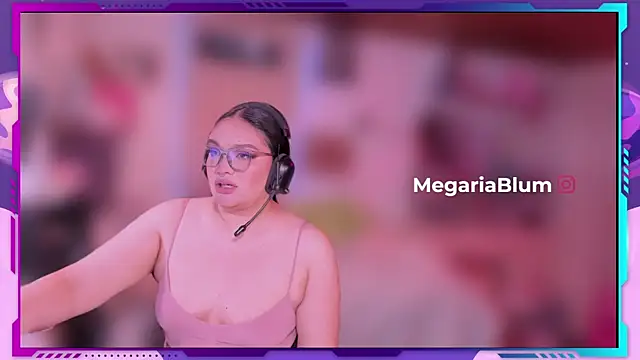 Snapshot of MegariaB chatting on May 2026 04:50:01 AM MegariaB online show from May 2026 04:50:01 AM