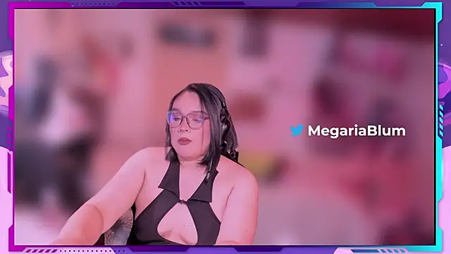 Snapshot of MegariaB chatting on May 2026 04:52:02 AM MegariaB online show from May 2026 04:52:02 AM