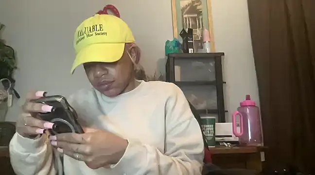 MommyConfident online show from March 2025 01:56:02 AM