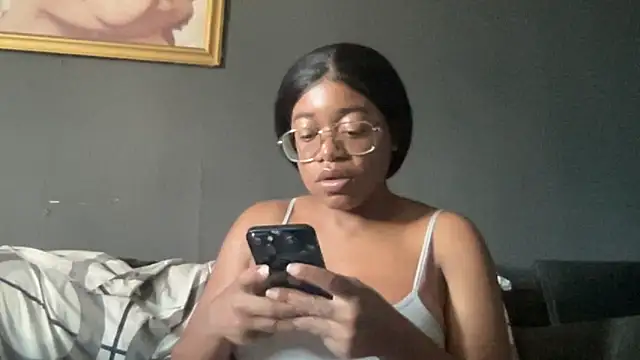 MommyConfident online show from September 2025 06:02:02 PM