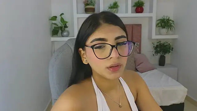 maiaa ruiz online show from May 2026 01:04:02 PM