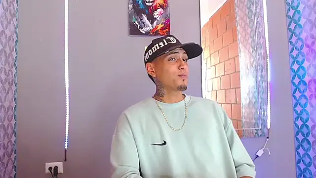 Liam lee online show from April 2026 07:38:02 PM