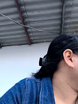 Francesca ferrari online show from March 2026 11:05:01 PM