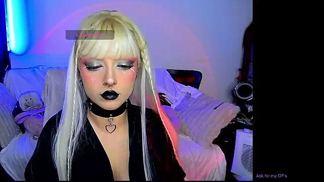 HollyDominic online show from March 2026 12:49:01 AM