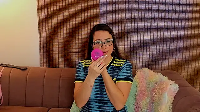 Snapshot of ariana_cross chatting on July 2026 12:42:02 PM ariana cross online show from July 2026 12:42:02 PM