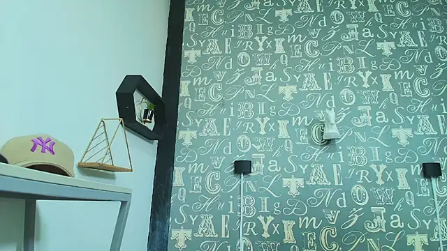 Lindsey8 online show from December 2025 12:56:01 PM