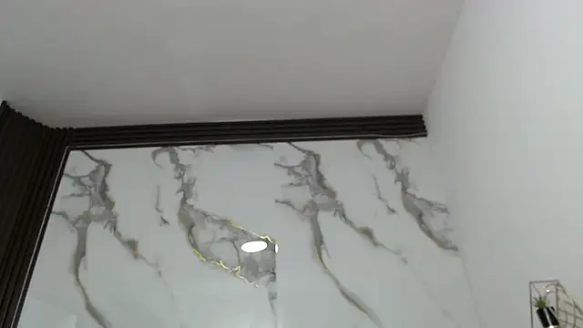 Lindsey8 online show from April 2026 11:42:01 AM