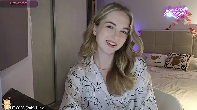 Snapshot of Miss_Aliannaa chatting on April 2026 07:01:01 PM Miss Aliannaa online show from April 2026 07:01:01 PM