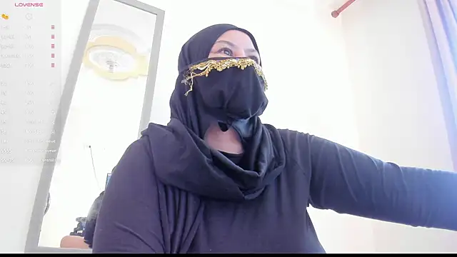 Amina hafsa online show from March 2026 08:09:01 PM