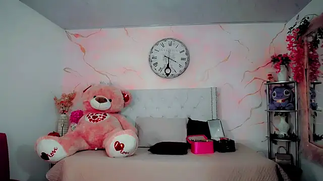 maria camilacms online show from February 2026 06:12:02 PM