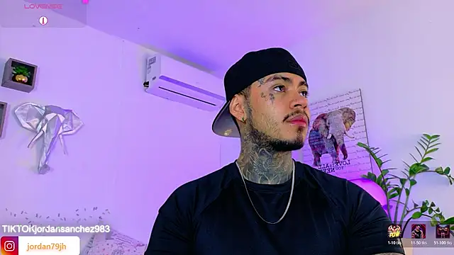 JordanSmiith  online show from April 2026 07:50:02 PM