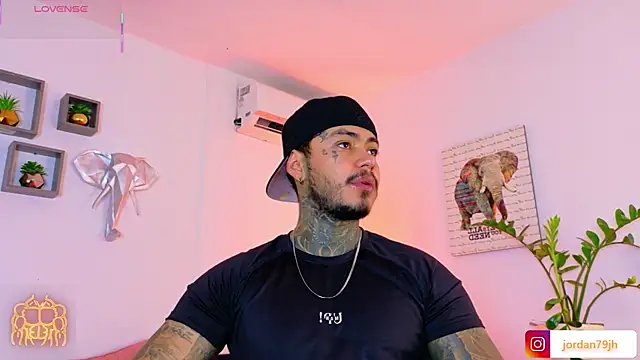 JordanSmiith  online show from June 2026 09:49:01 PM