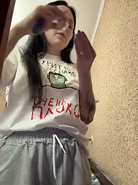 naughty lucifer online show from April 2026 04:32:02 PM