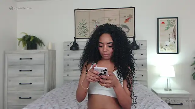 RobynKnight online show from April 2026 06:41:02 AM