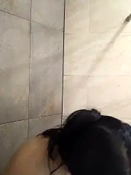 Snapshot of Charlotte_cutee18 chatting on October 2025 05:06:02 PM Charlotte cutee18 online show from October 2025 05:06:02 PM